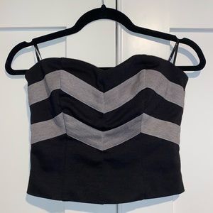 ✨Forever 21 Strapless Black Sweetheart Crop Top✨